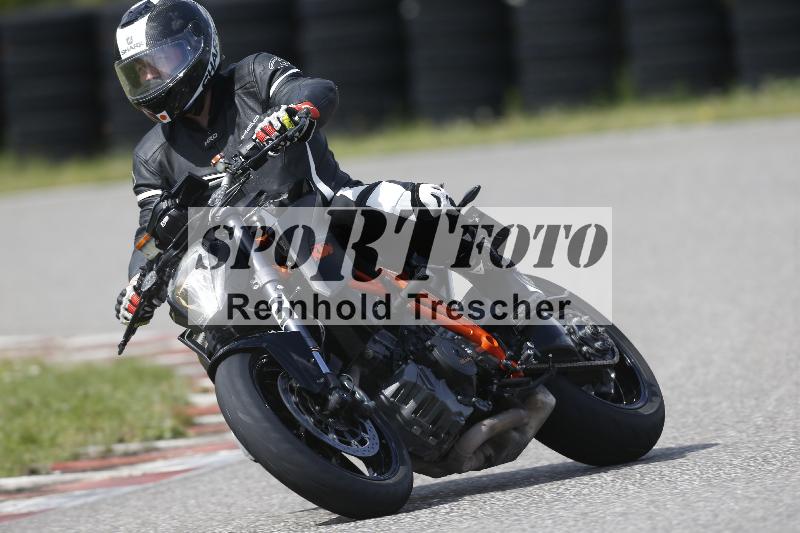 Archiv-2025/09 22.04.2025 Cornu Master School ADR/gruen-vert/3